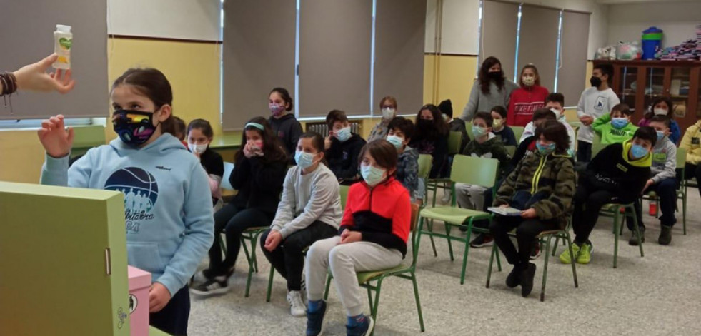 Sesiones formativas de reciclaje con Sogama en los colegios Juan de Lángara y San Xoán